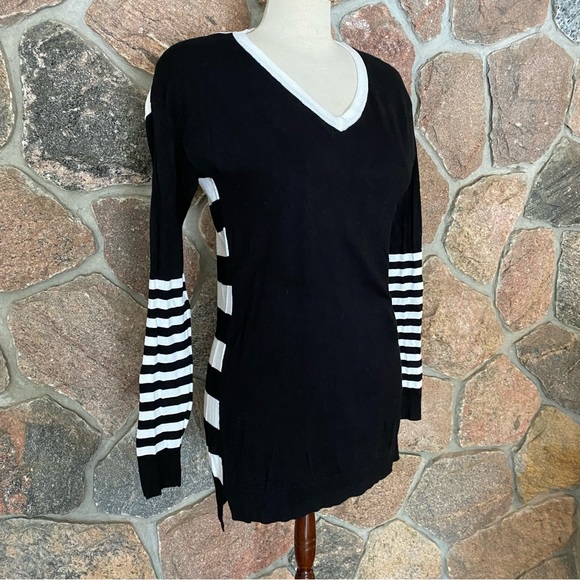 Bianca Nygard black and white striped sweater. - Picture 2 of 7